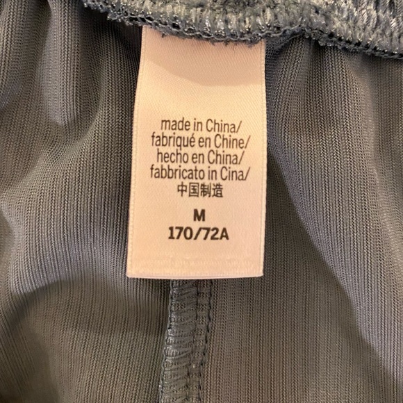 Victoria’s Secret Matching Bra Top Shorts Set Size M - Picture 4 of 4